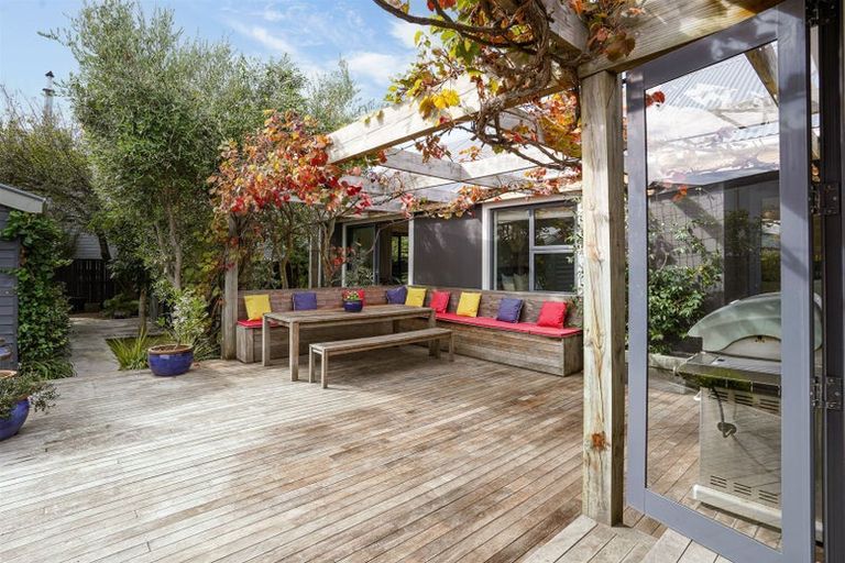 Photo of property in 1/115 Nayland Street, Sumner, Christchurch, 8081