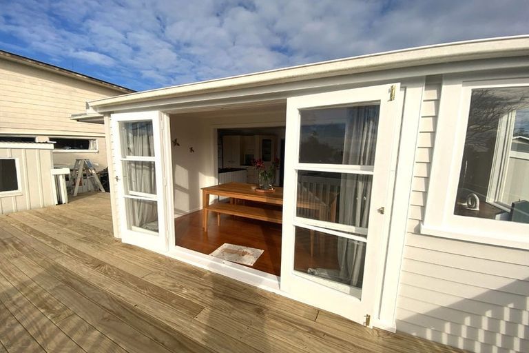 Photo of property in 12 Washington Avenue, Snells Beach, 0920