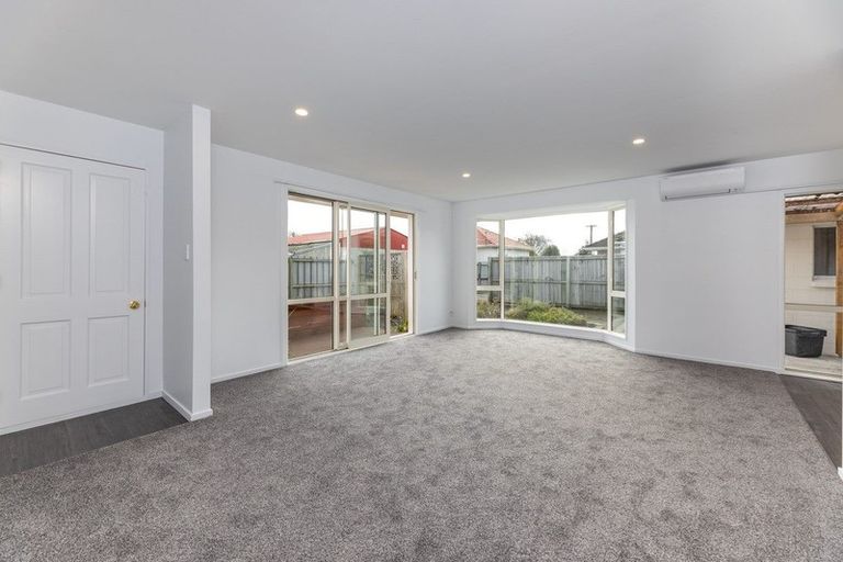 Photo of property in 21a Belfast Road, Belfast, Christchurch, 8051