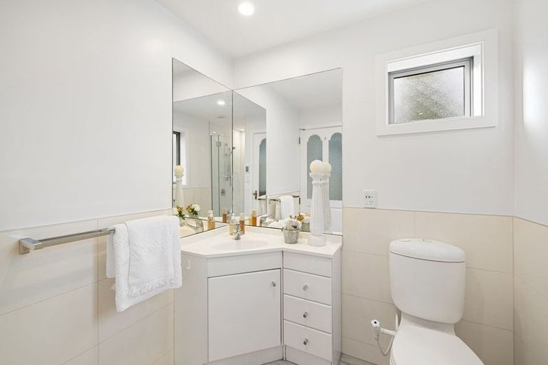 Photo of property in 9 Kotare Street, Fendalton, Christchurch, 8041