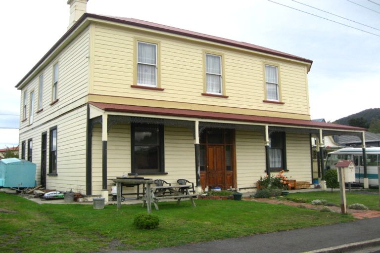 Photo of property in 1a Coach Road, Fairfield, Dunedin, 9018