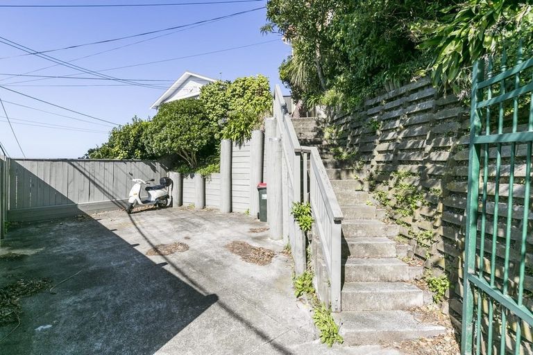 Photo of property in 22 Belvedere Road, Hataitai, Wellington, 6021