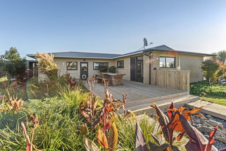 Photo of property in 37 Upper Pitone Road, Pitone, New Plymouth, 4374