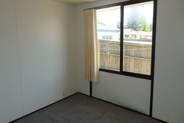Photo of property in 9/30 Gifford Road, Papatoetoe, Auckland, 2025