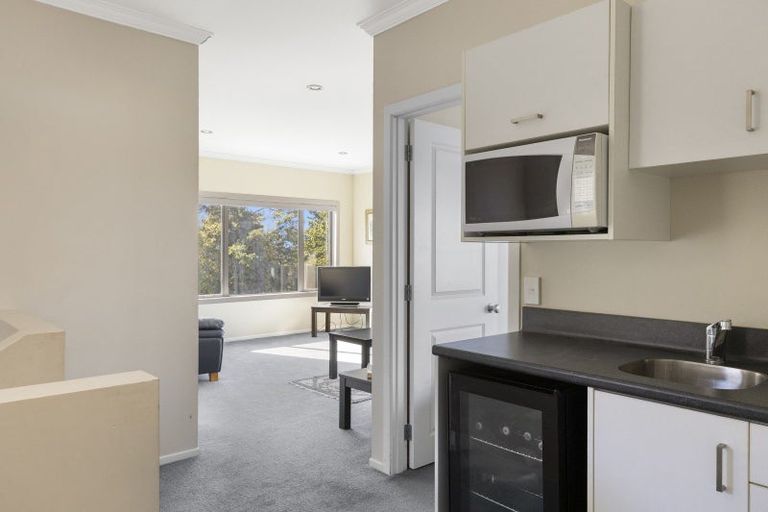 Photo of property in 10 Wakeman Road, Acacia Bay, Taupo, 3330