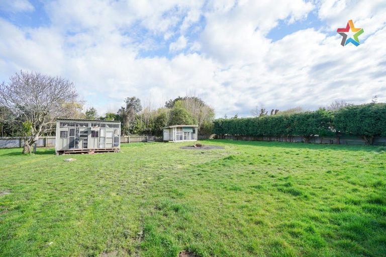 Photo of property in 16 Derby Street, Woodend, Invercargill, 9877