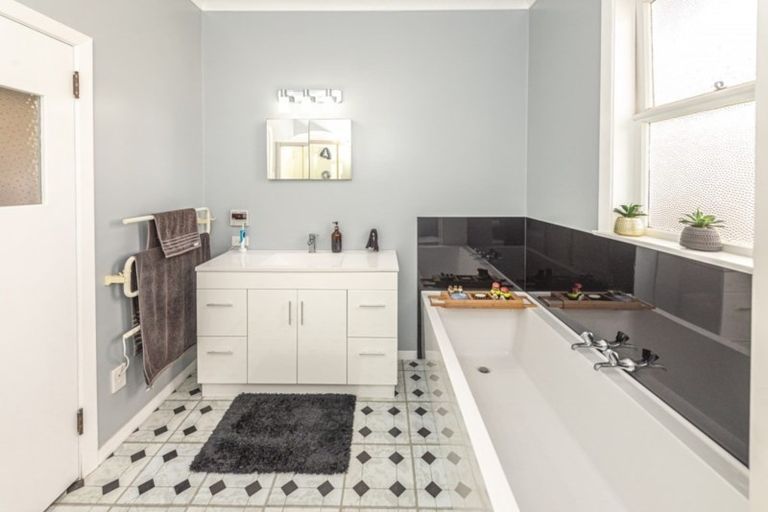 Photo of property in 4 Rimu Street, Gonville, Whanganui, 4501