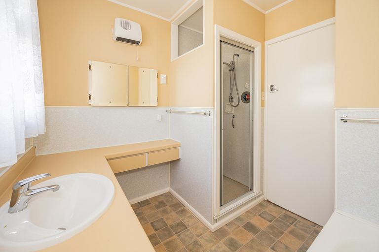 Photo of property in 46 Glendale Crescent, Holmes Hill, Oamaru, 9401