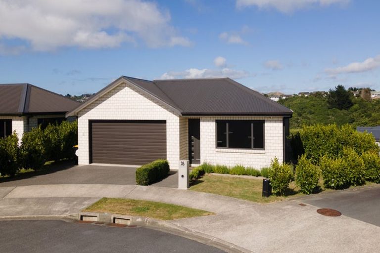 Photo of property in 35 Trelawny Terrace, Grenada Village, Wellington, 6037