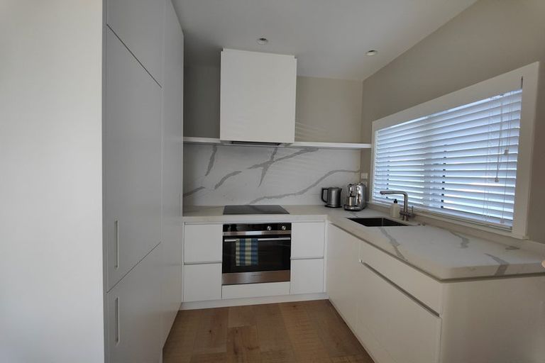 Photo of property in 61 Seatoun Heights Road, Seatoun, Wellington, 6022