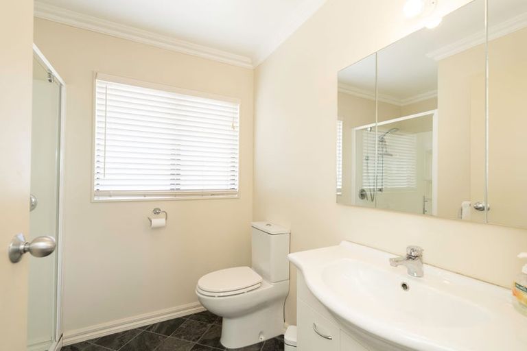 Photo of property in 4 Arataki Grove, Waitarere Beach, Levin, 5510