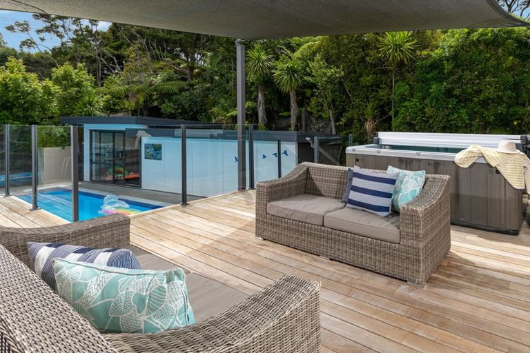 Photo of property in 18 Rahui Road, Greenhithe, Auckland, 0632