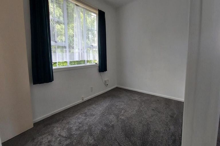 Photo of property in 129 Mcleod Road, Te Atatu South, Auckland, 0610