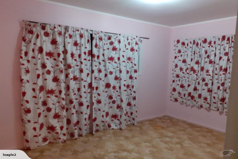 Photo of property in 5 Sylvan Avenue, Northcote, Auckland, 0627