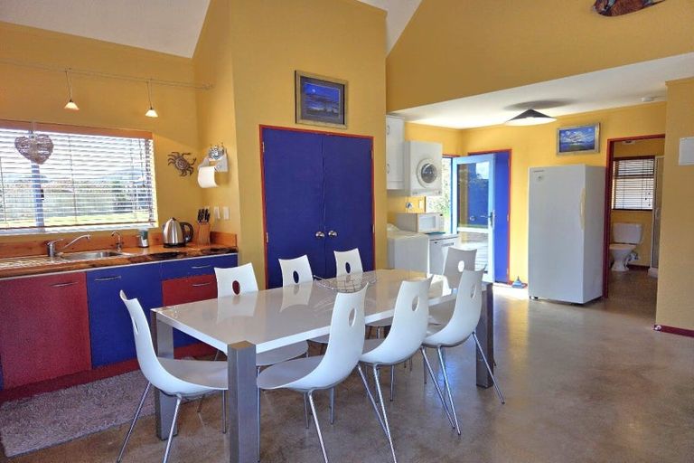 Photo of property in 135 Kowhai Avenue, Matarangi, Whitianga, 3592