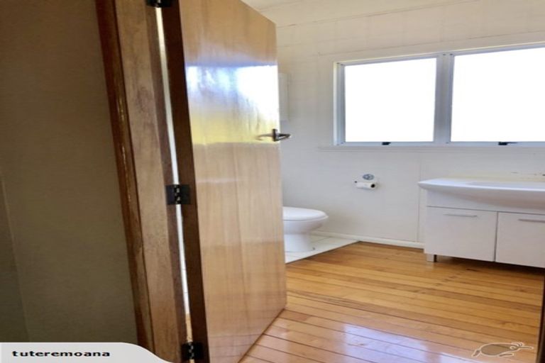 Photo of property in 72 Kent Street, Carterton, 5713