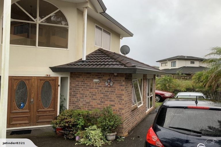 Photo of property in 14 Sesame Grove, Goodwood Heights, Auckland, 2105