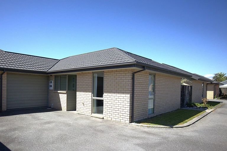 Photo of property in 15a Queen Street, Westport, 7825