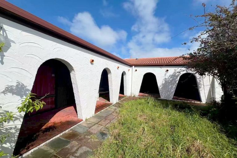 Photo of property in 56 Balmain Road, Chatswood, Auckland, 0626