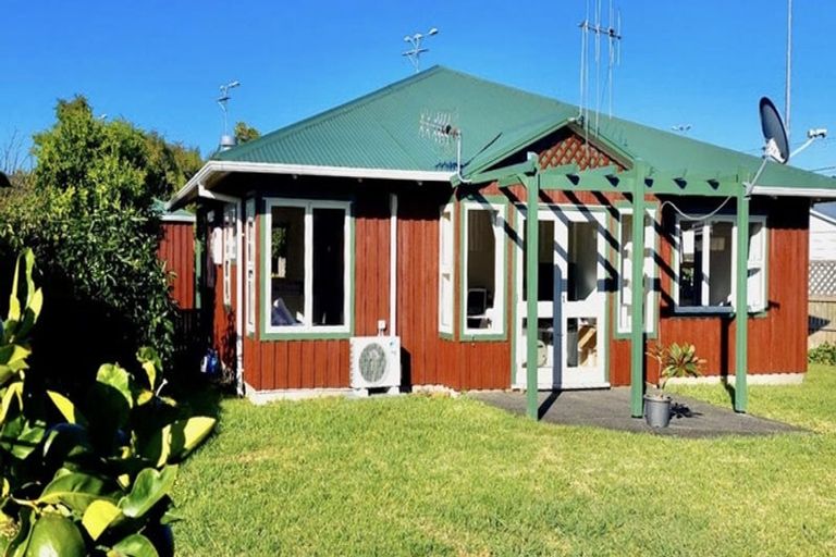Photo of property in 3 Corns Street, Kensington, Whangarei, 0112