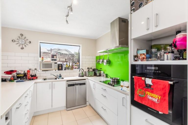 Photo of property in 6 Crail Court, Totara Heights, Auckland, 2105