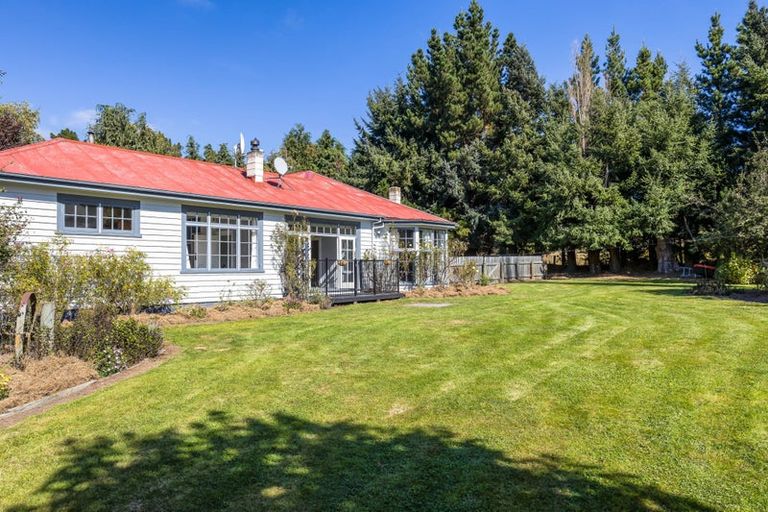 Photo of property in 2122 Fairlie Tekapo Road, Burkes Pass, Fairlie, 7987