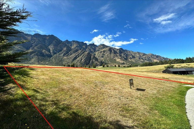 Photo of property in 9 Pendeen Crescent, Jacks Point, Queenstown, 9371