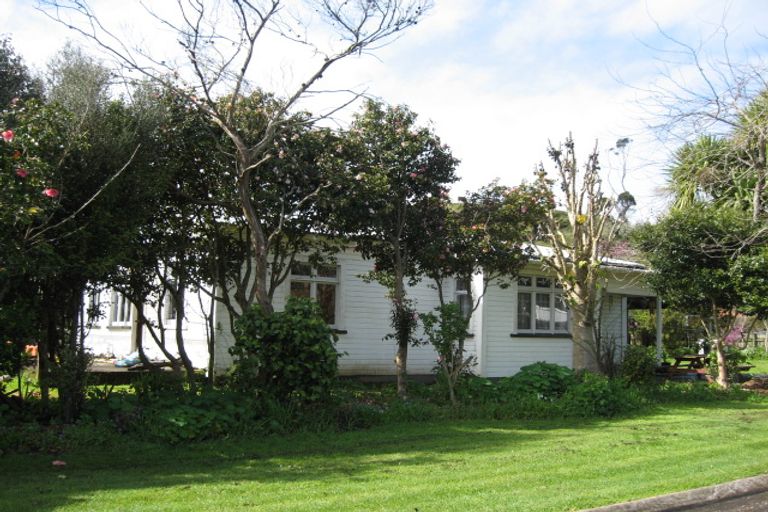 Photo of property in 52 Ngakoti Street, Urenui, 4375