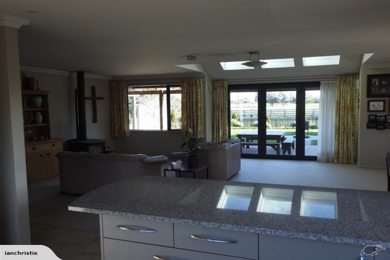 Photo of property in 339 Stoney Creek Road, Kelvin Grove, Palmerston North, 4470