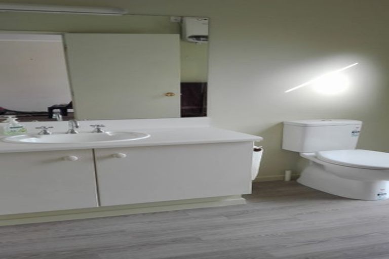 Photo of property in 69 Kotare Street, Waikanae, 5036