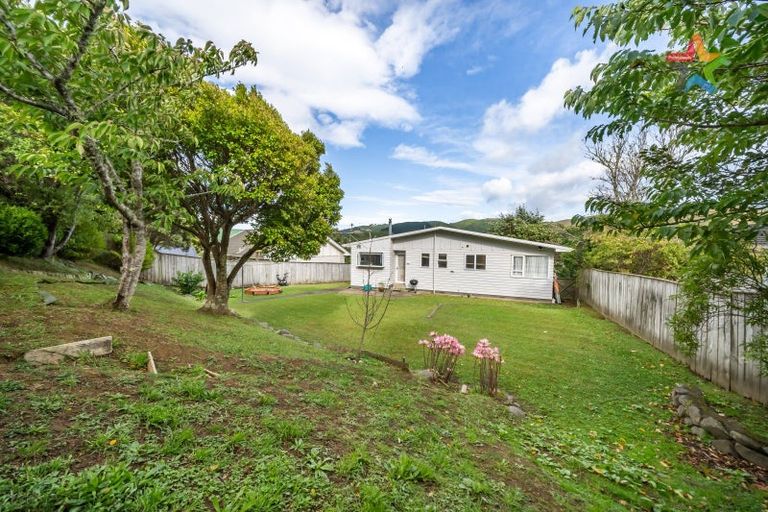 Photo of property in 19 Christchurch Crescent, Kelson, Lower Hutt, 5010
