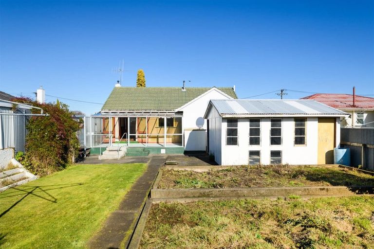 Photo of property in 27 Lower High Street, Marton, 4710