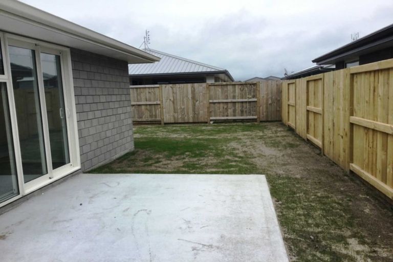 Photo of property in 12 Bill Miller Drive, Papamoa, 3118