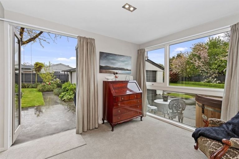 Photo of property in 31 Everest Street, Burnside, Christchurch, 8053