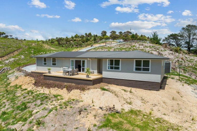 Photo of property in 155 Harwood Road, Waipu, 0582