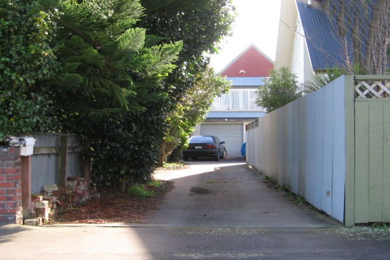 Photo of property in 11 Saint Johns Avenue, Palmerston North, 4414