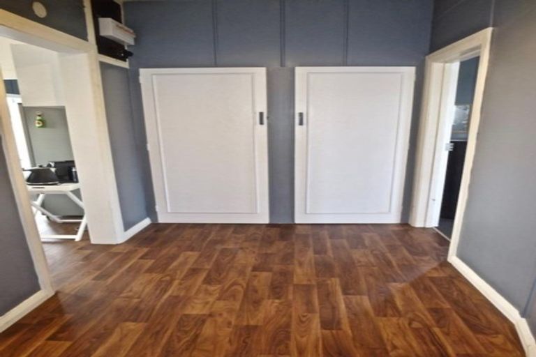 Photo of property in 10 Parakai Street, Paraparaumu, 5032