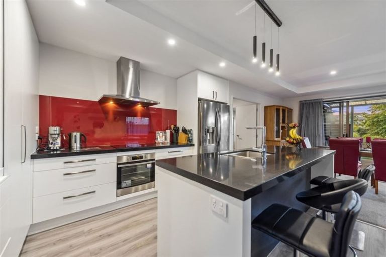 Photo of property in 2 Sharman Place, Pyes Pa, Tauranga, 3112