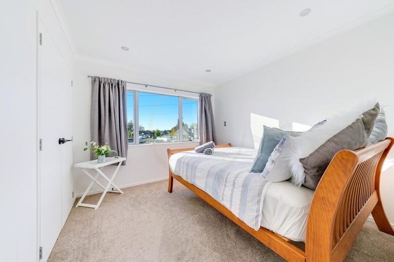 Photo of property in 39 Sunnyside Crescent, Papatoetoe, Auckland, 2025