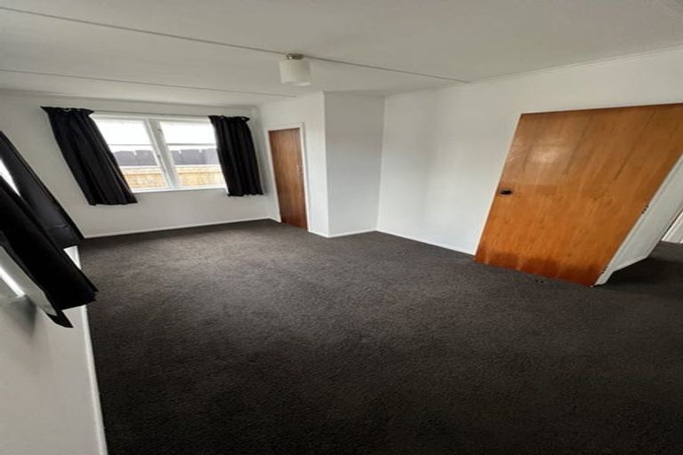 Photo of property in 1319 High Street, Taita, Lower Hutt, 5011