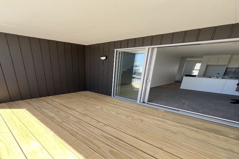 Photo of property in 39 Ngae Place, Mangere East, Auckland, 2024