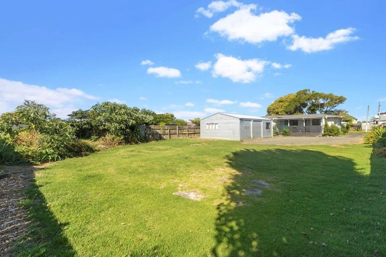 Photo of property in 44 Birdwood Road, Pukekohe, 2120