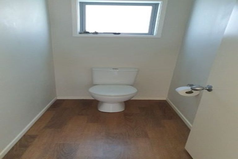 Photo of property in 3 Gazelle Avenue, Beach Haven, Auckland, 0626