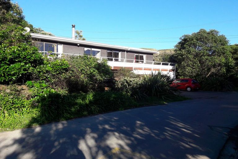 Photo of property in 11 Te Pari Pari Road, Pukerua Bay, 5026