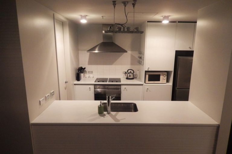 Photo of property in Montreaux Apartments, 5j/164 The Terrace, Wellington Central, Wellington, 6011