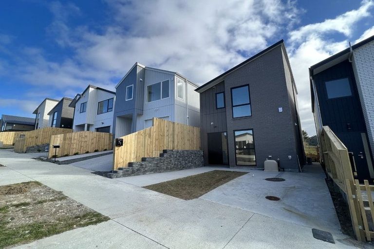 Photo of property in 71 Biokovo Street, Massey, Auckland, 0614