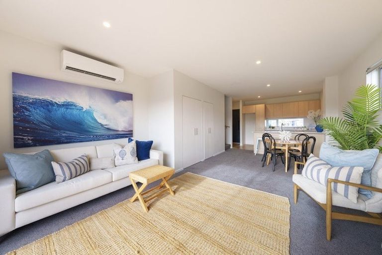 Photo of property in 10 Sunshine Lane, New Brighton, Christchurch, 8083