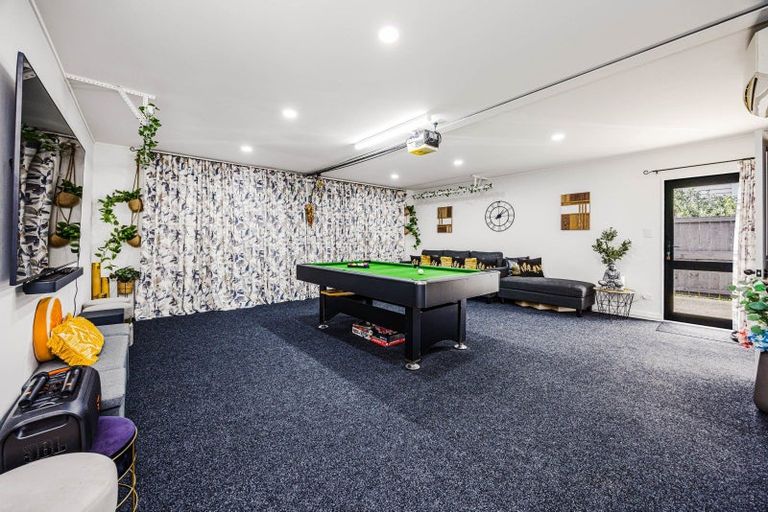 Photo of property in 2/102 Forrest Hill Road, Forrest Hill, Auckland, 0620