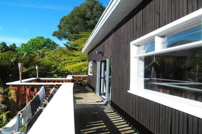 Photo of property in 45 Takahe Road, Titirangi, Auckland, 0604