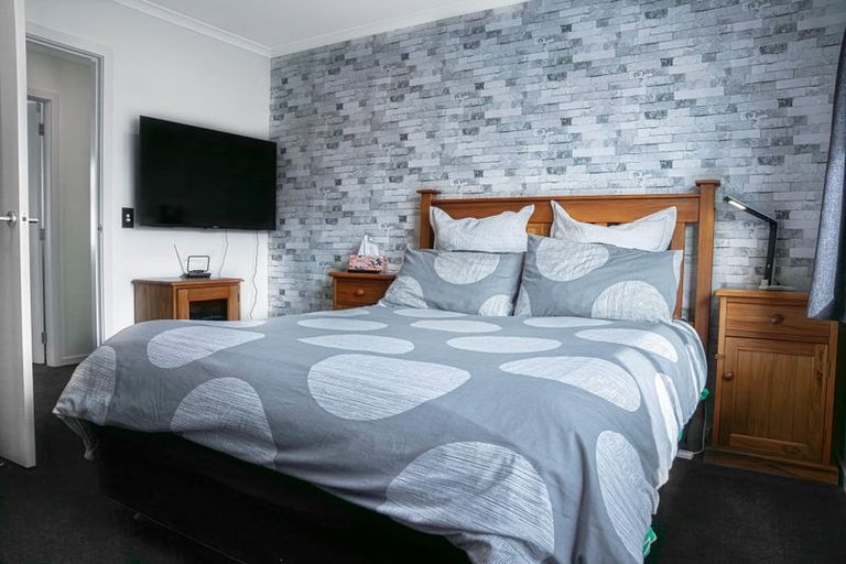 Photo of property in 87 Woburn Road, Woburn, Lower Hutt, 5010